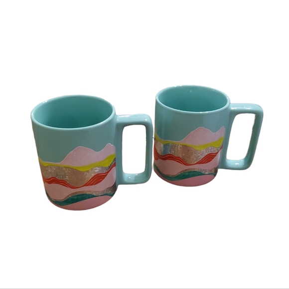 Set of 2 Starbucks 2019 Mugs One with misprint - Picture 3 of 7